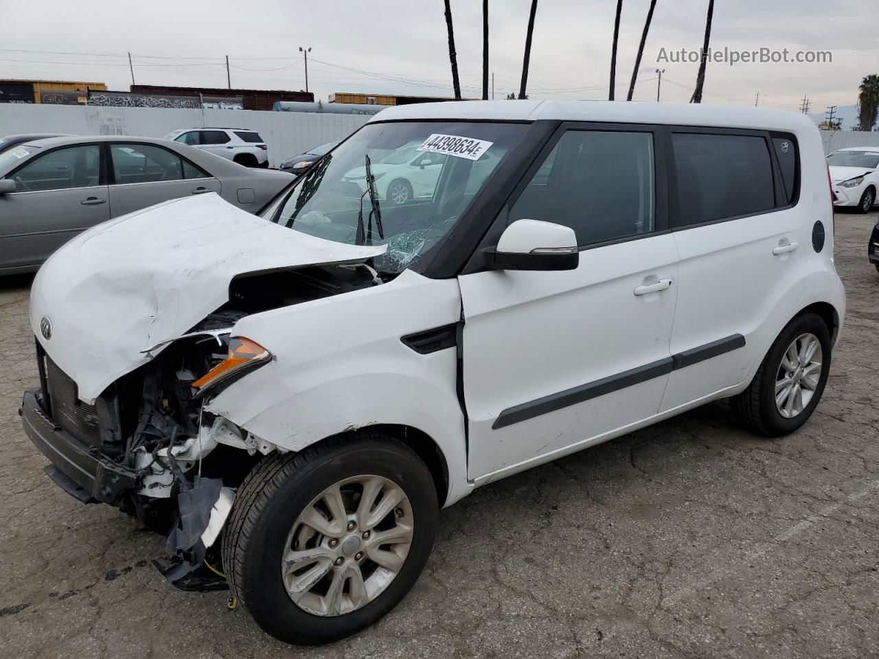 2013 Kia Soul + White vin: KNDJT2A64D7777255