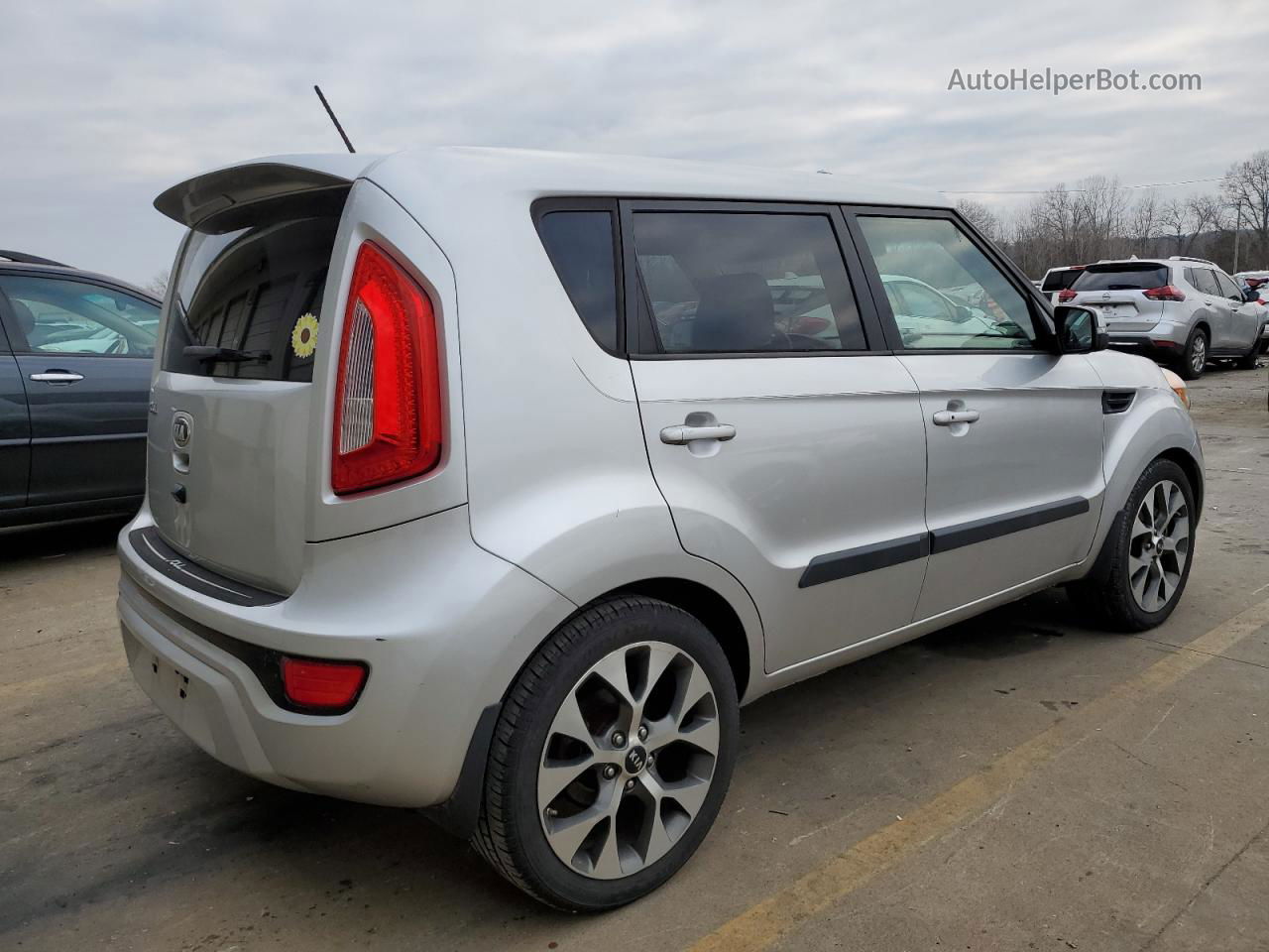 2013 Kia Soul + Серебряный vin: KNDJT2A65D7517446