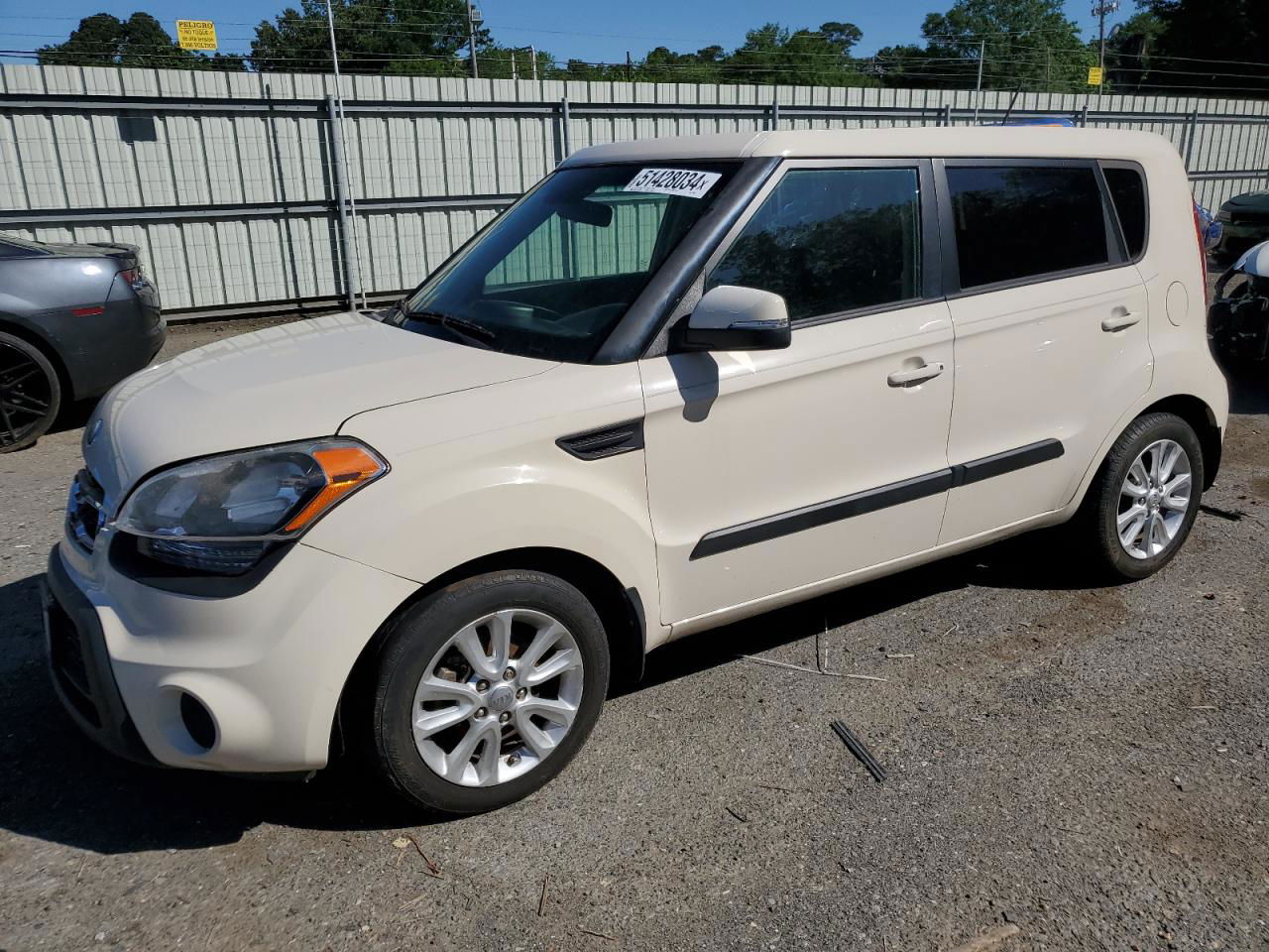 2013 Kia Soul + Beige vin: KNDJT2A65D7760965