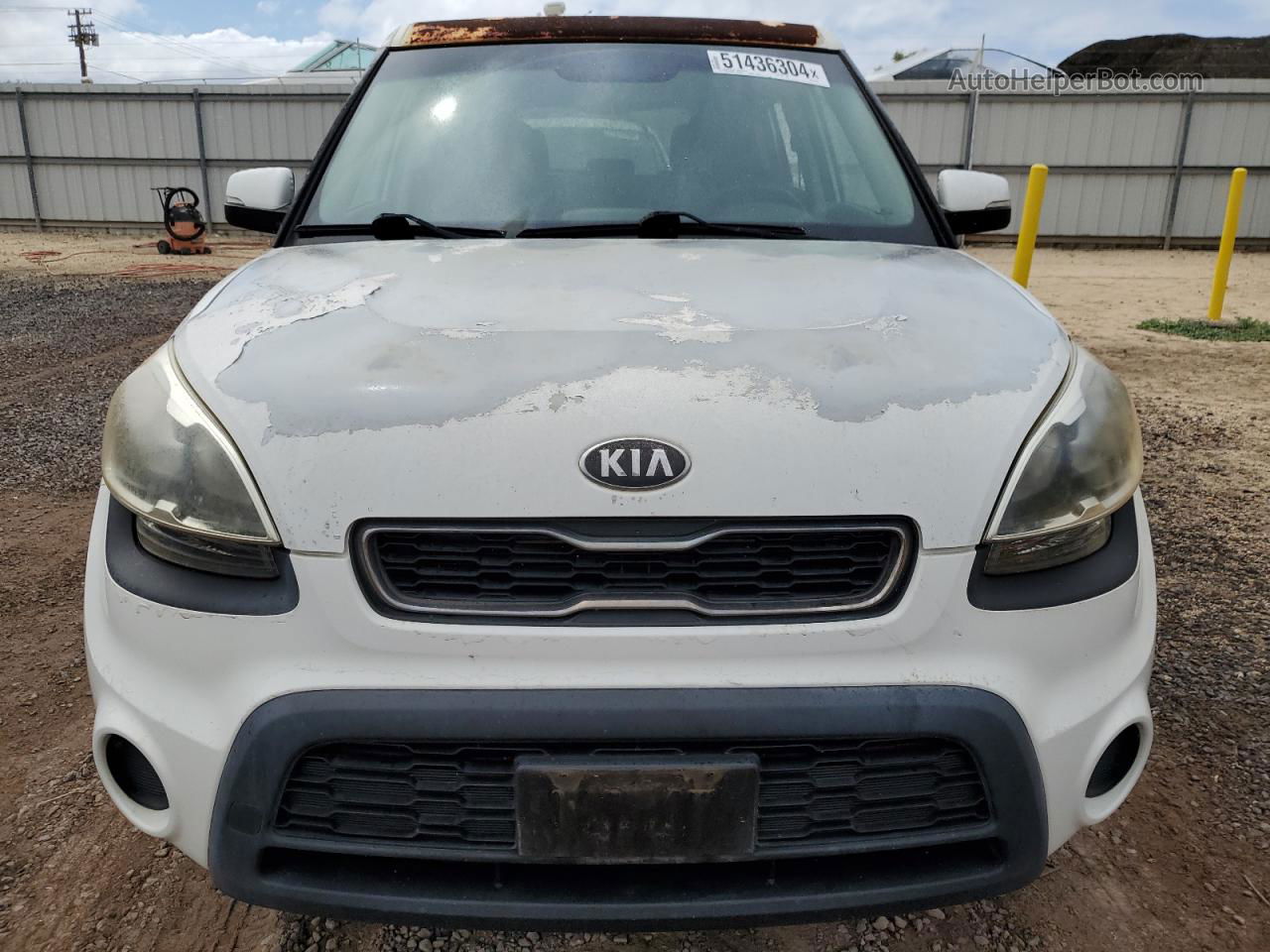 2013 Kia Soul + White vin: KNDJT2A66D7515818