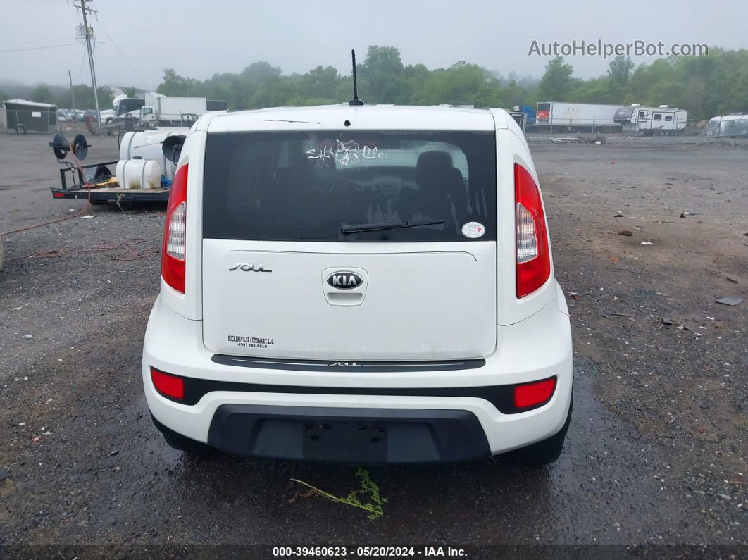 2013 Kia Soul + White vin: KNDJT2A66D7520629