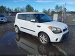 2013 Kia Soul + White vin: KNDJT2A66D7534899