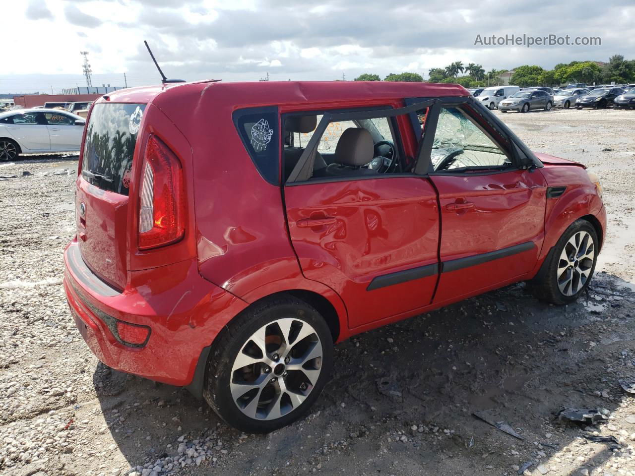 2013 Kia Soul + Красный vin: KNDJT2A66D7592396