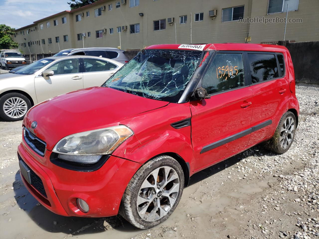 2013 Kia Soul + Красный vin: KNDJT2A66D7592396