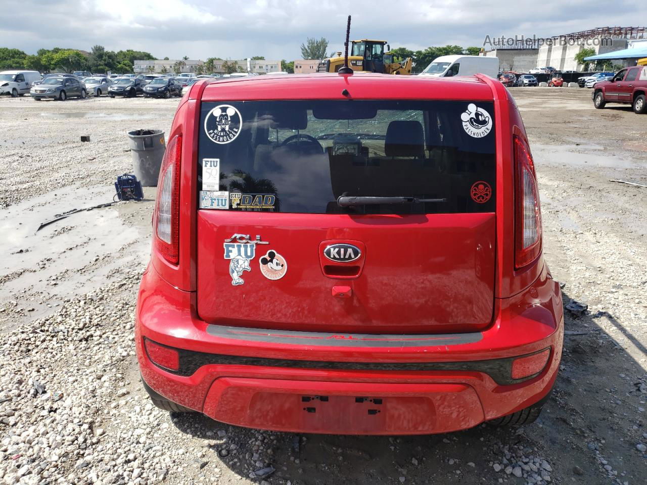 2013 Kia Soul + Red vin: KNDJT2A66D7592396