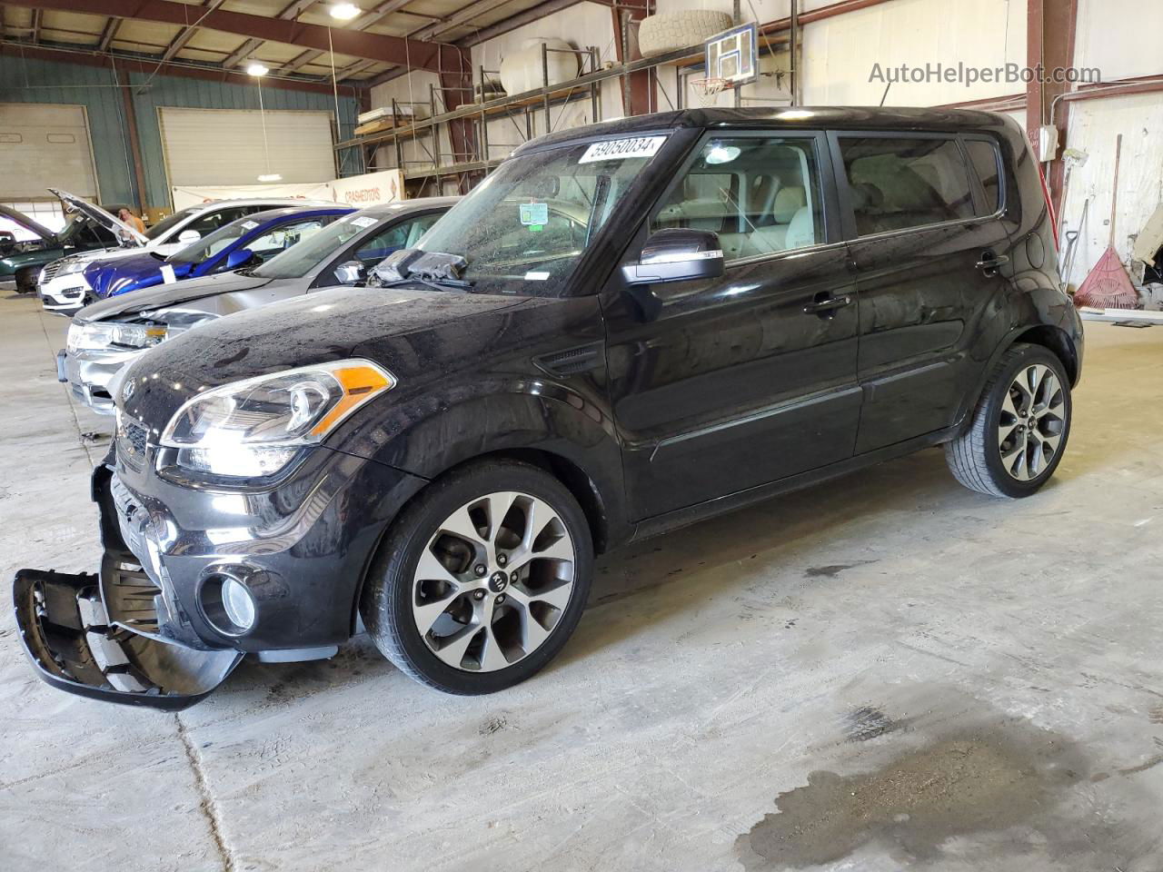 2013 Kia Soul + Black vin: KNDJT2A66D7596786