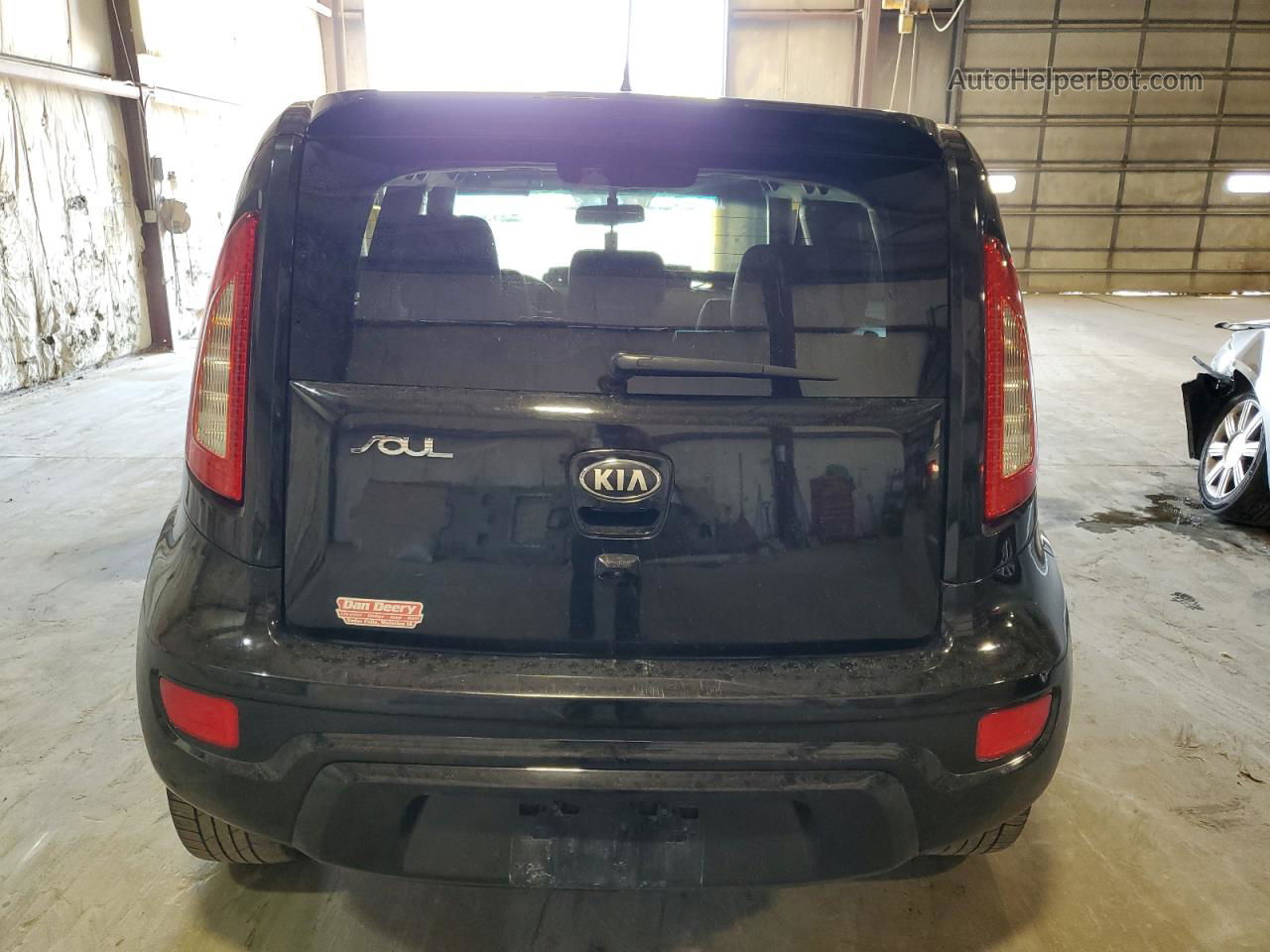 2013 Kia Soul + Black vin: KNDJT2A66D7596786