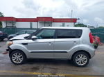 2012 Kia Soul + Серебряный vin: KNDJT2A67C7401454