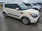 2013 Kia Soul + Cream vin: KNDJT2A67D7537729