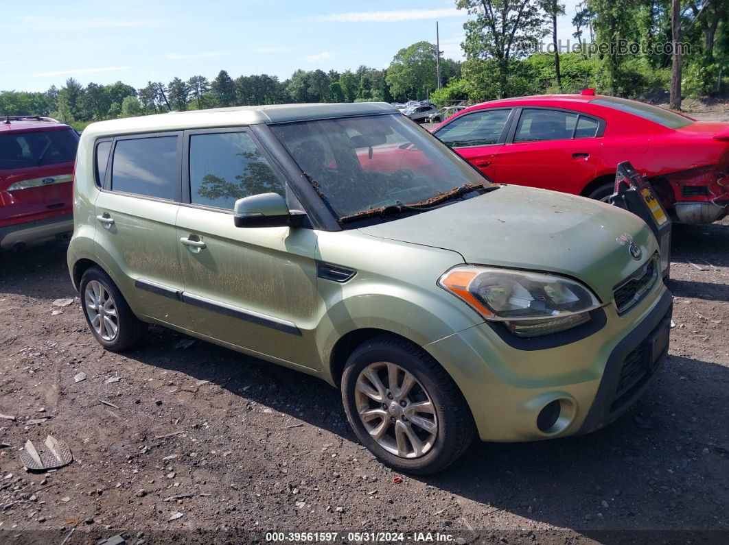 2013 Kia Soul + Green vin: KNDJT2A67D7607942