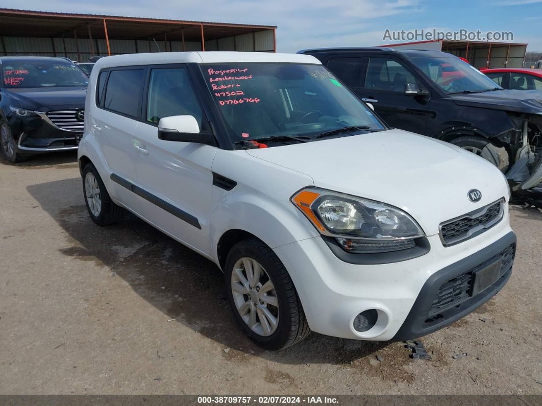 2013 Kia Soul + White vin: KNDJT2A67D7766766