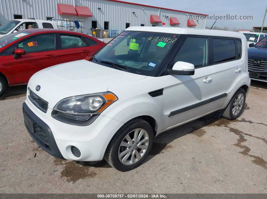 2013 Kia Soul + White vin: KNDJT2A67D7766766