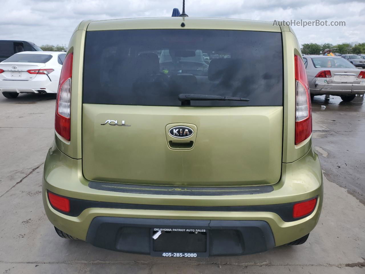 2012 Kia Soul + Green vin: KNDJT2A68C7398175