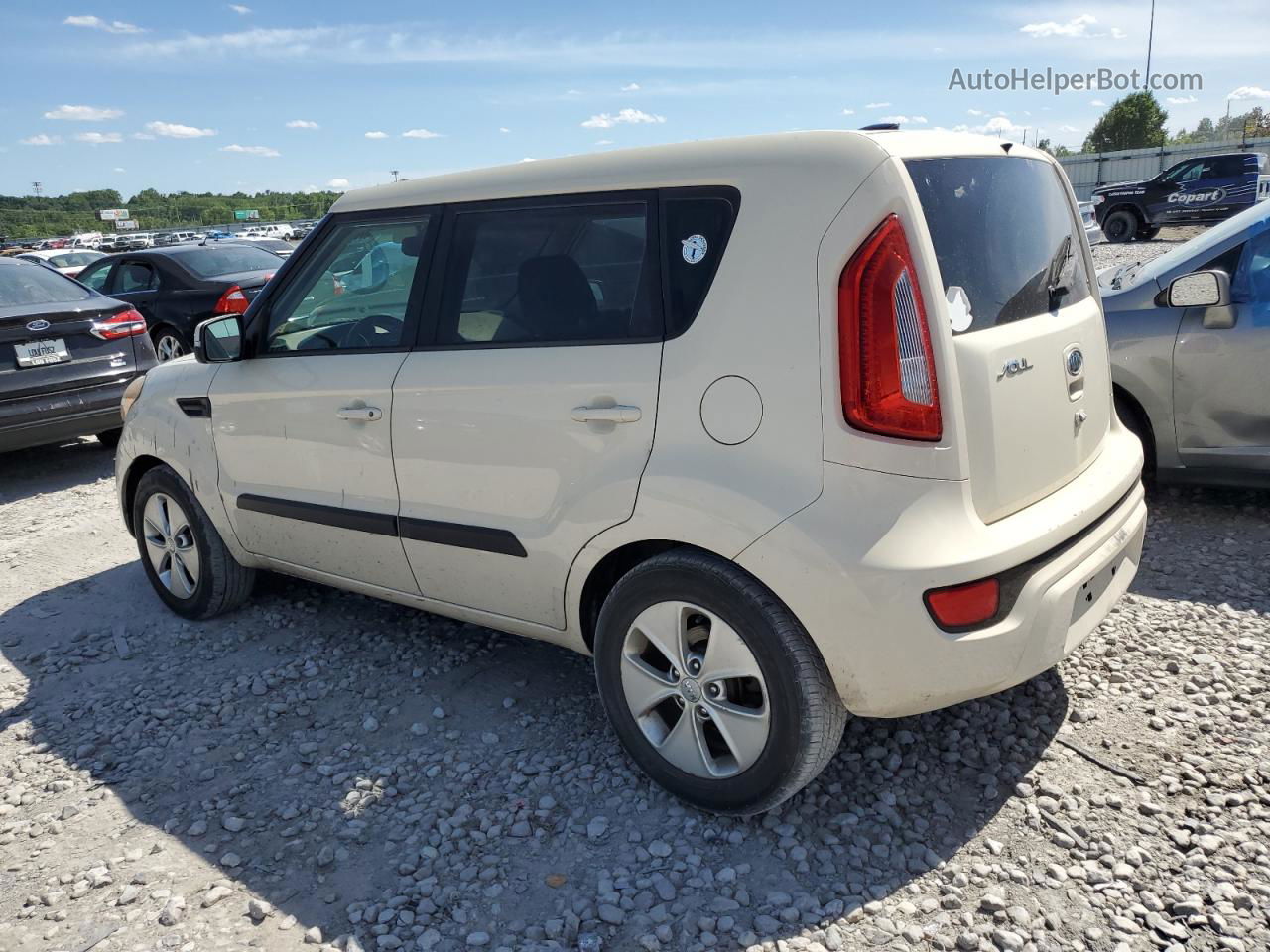 2012 Kia Soul + Beige vin: KNDJT2A68C7461176
