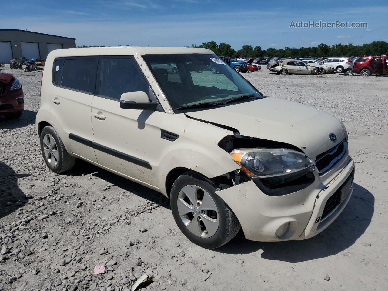 2012 Kia Soul + Beige vin: KNDJT2A68C7461176