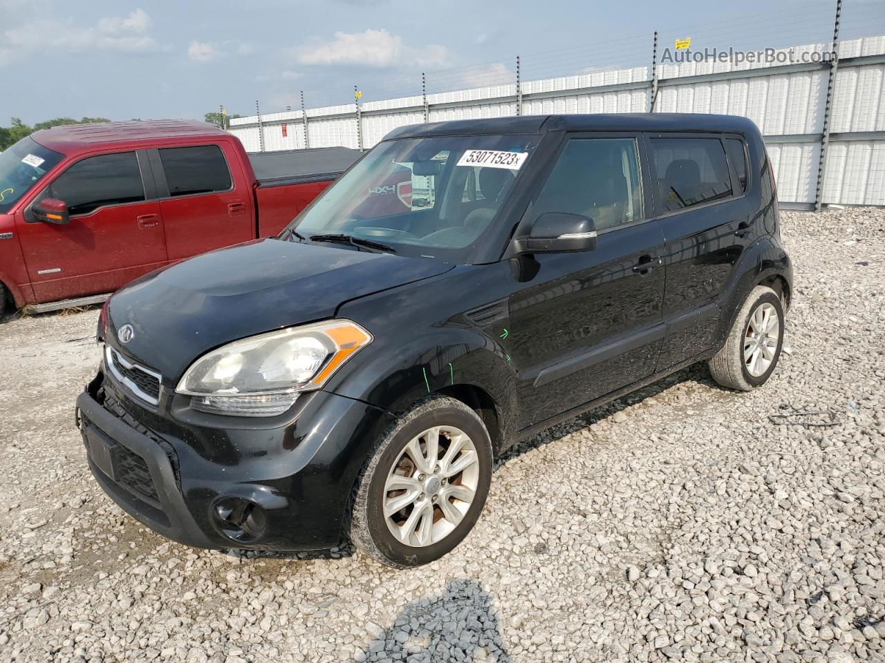 2012 Kia Soul + Black vin: KNDJT2A68C7740434