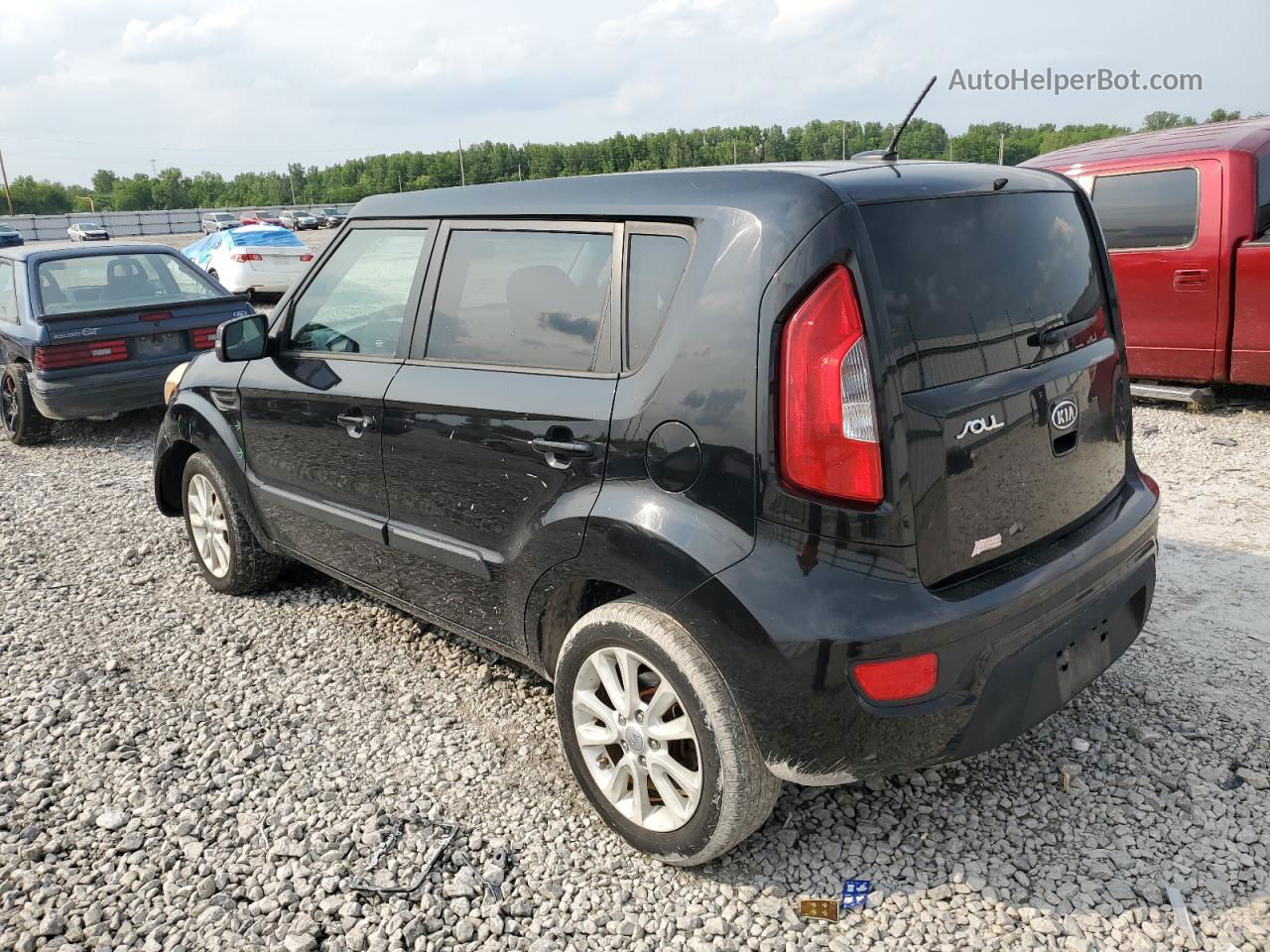 2012 Kia Soul + Black vin: KNDJT2A68C7740434