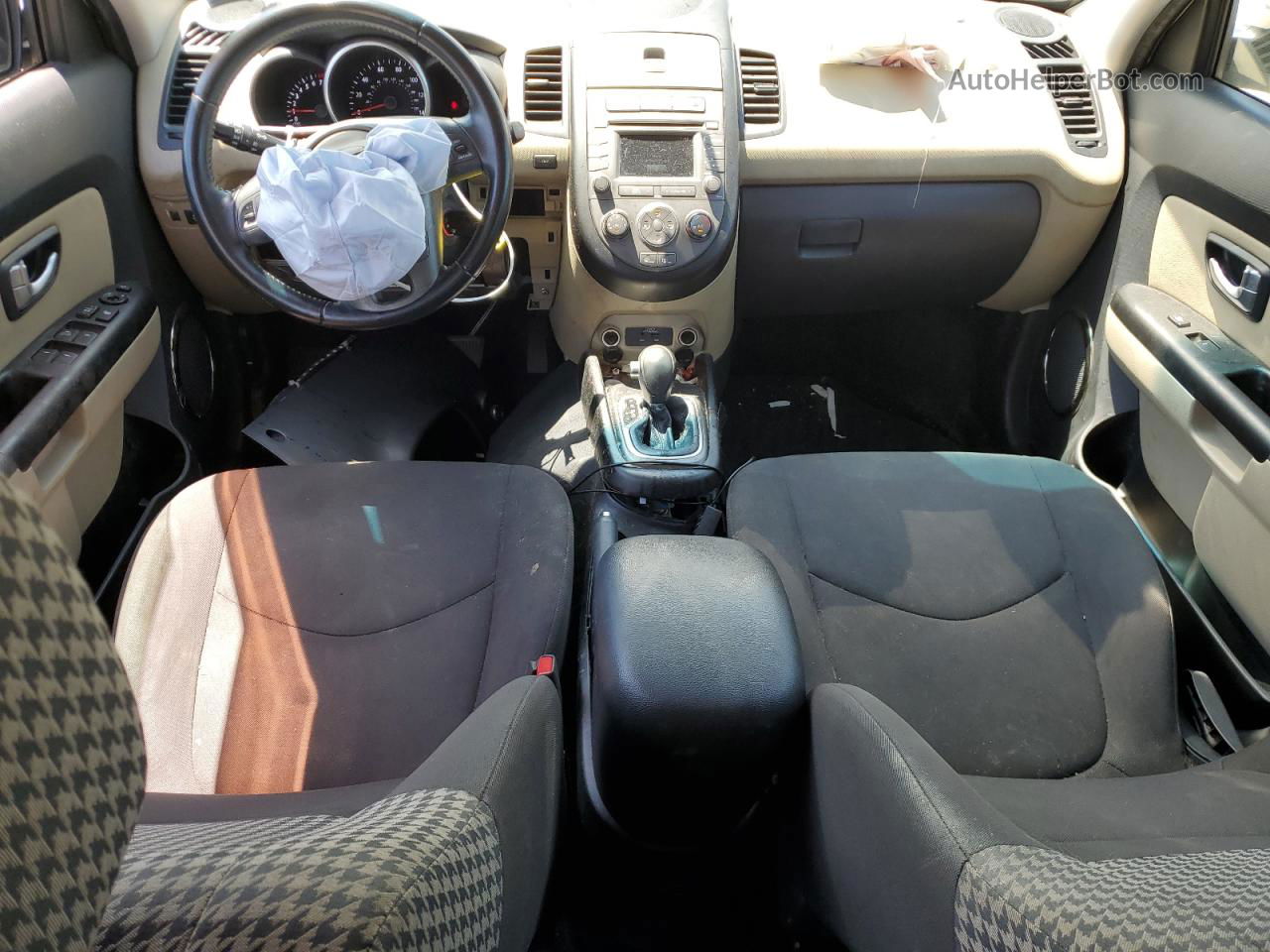 2013 Kia Soul + Кремовый vin: KNDJT2A68D7485897