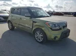 2013 Kia Soul + Green vin: KNDJT2A68D7486449