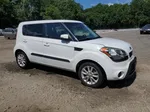 2013 Kia Soul + White vin: KNDJT2A68D7549789