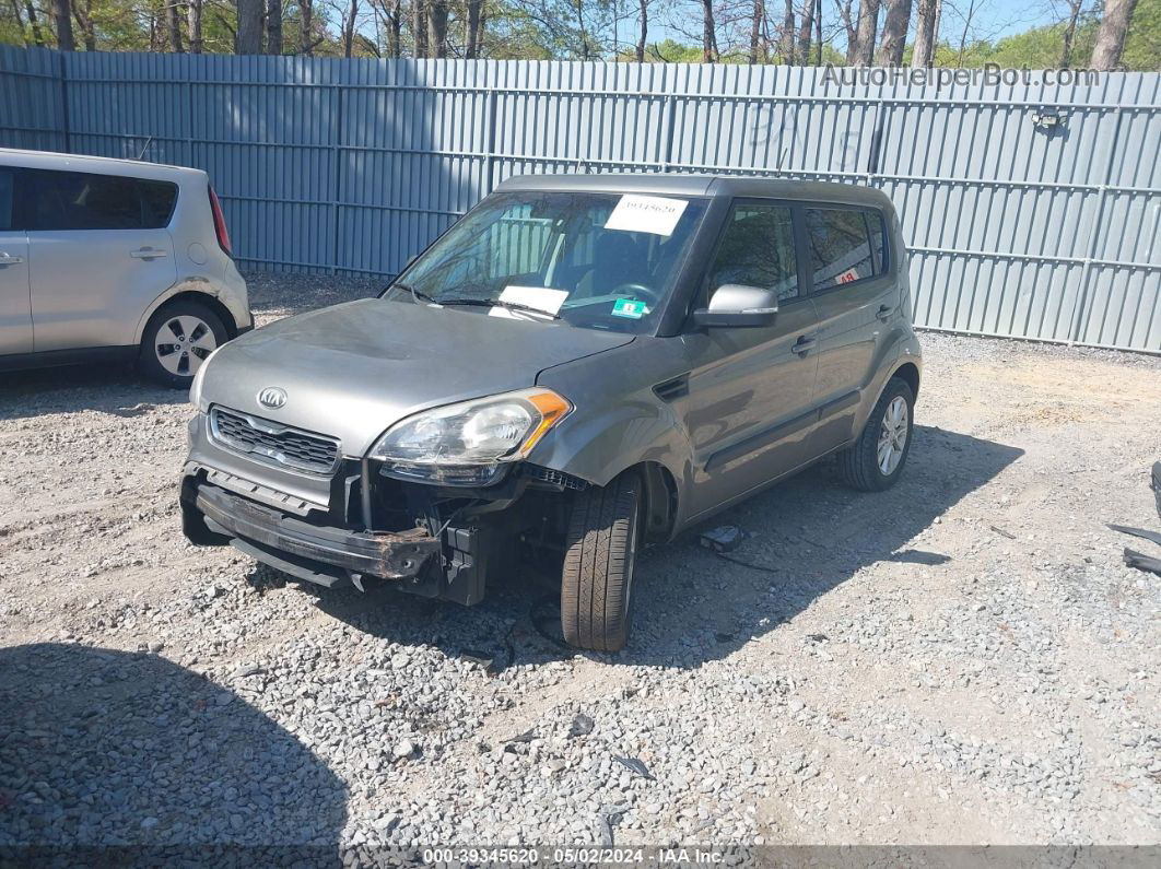 2013 Kia Soul + Gray vin: KNDJT2A68D7585630