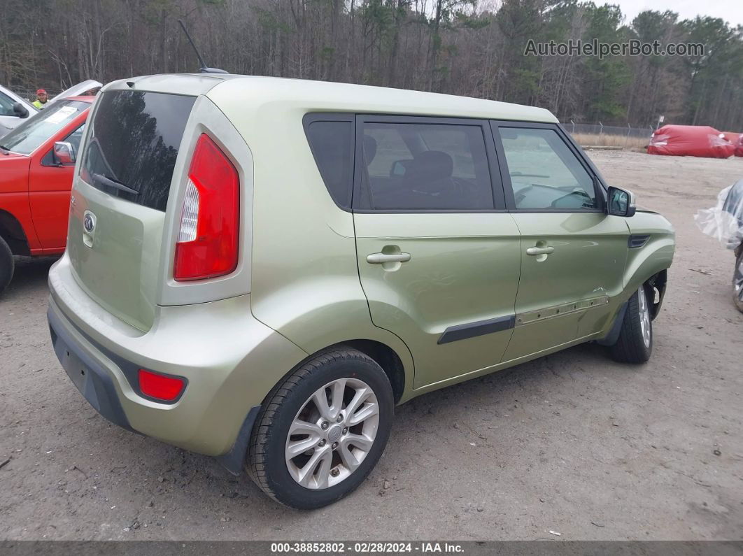 2013 Kia Soul + Green vin: KNDJT2A68D7594411