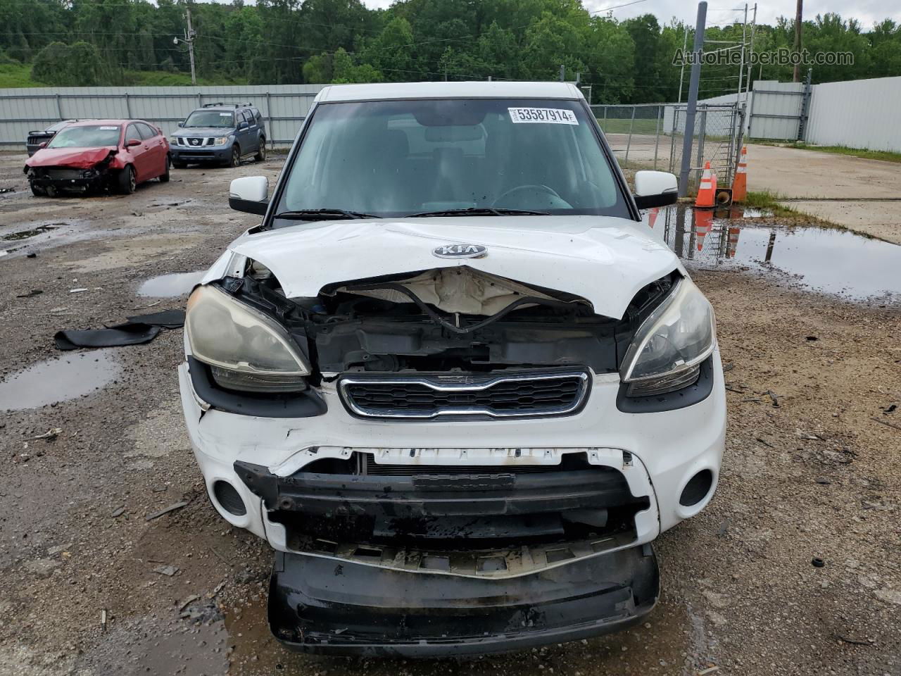 2012 Kia Soul + White vin: KNDJT2A69C7372006