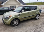 2013 Kia Soul + Green vin: KNDJT2A69D7573213