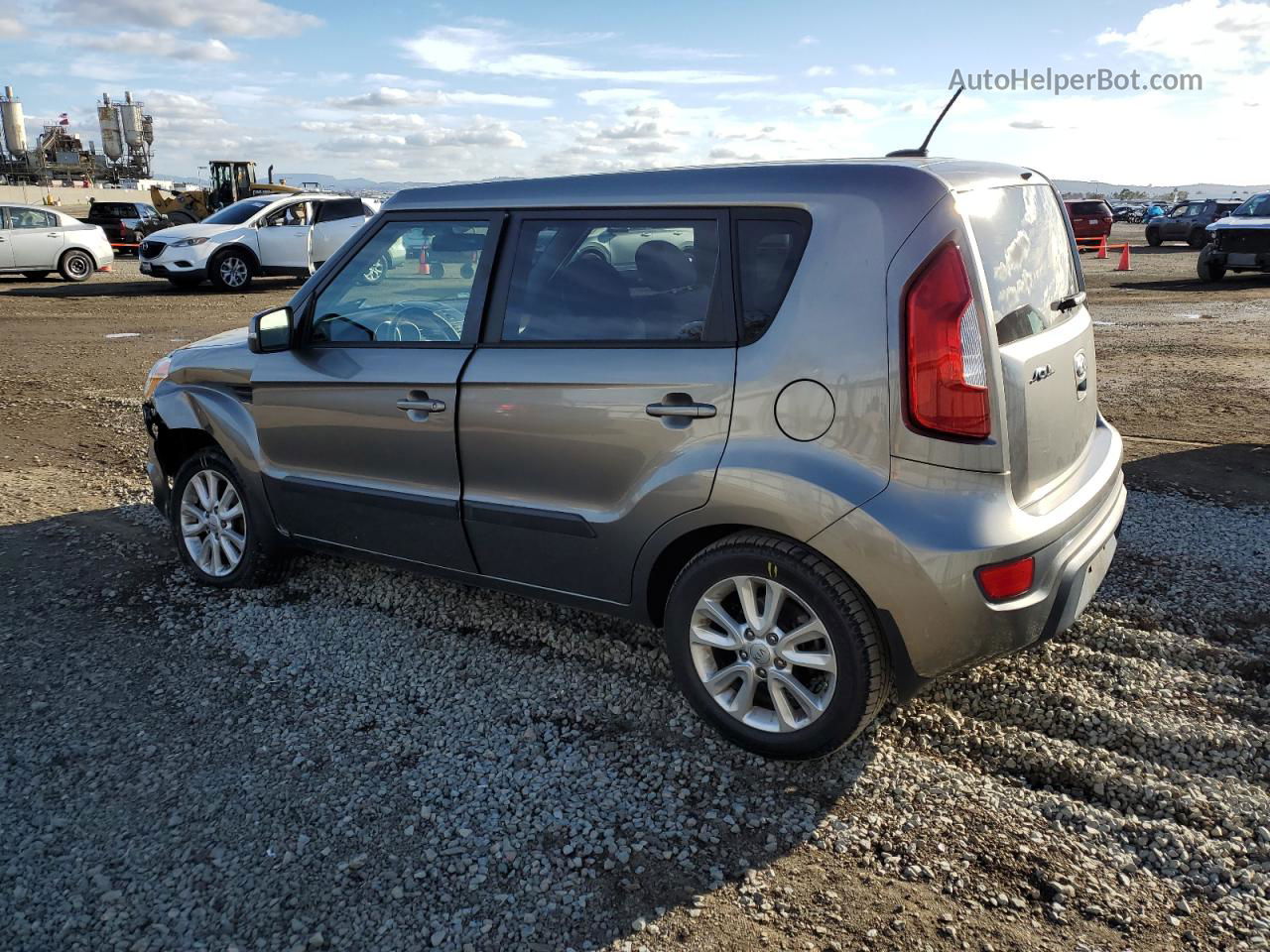 2013 Kia Soul + Silver vin: KNDJT2A69D7615167