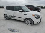 2012 Kia Soul + White vin: KNDJT2A6XC7480215