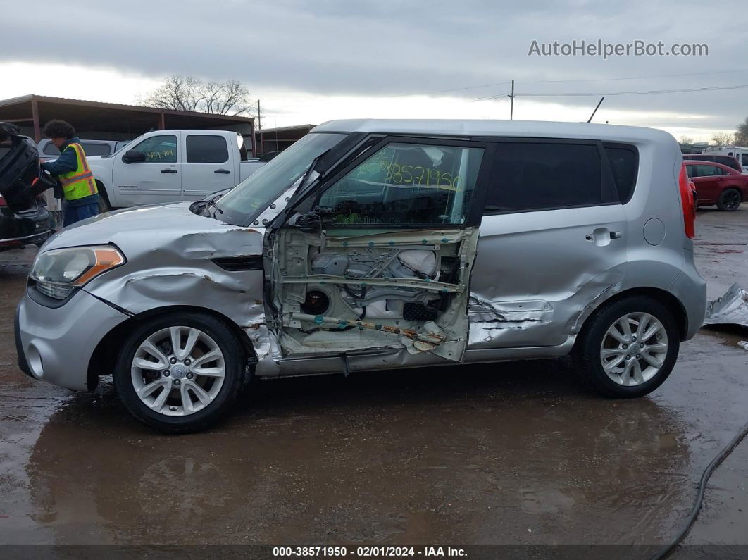 2013 Kia Soul + Серебряный vin: KNDJT2A6XD7489028