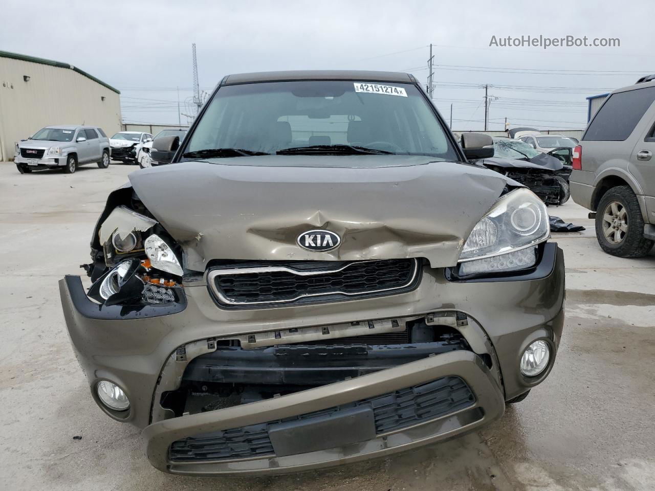 2013 Kia Soul + Green vin: KNDJT2A6XD7502618