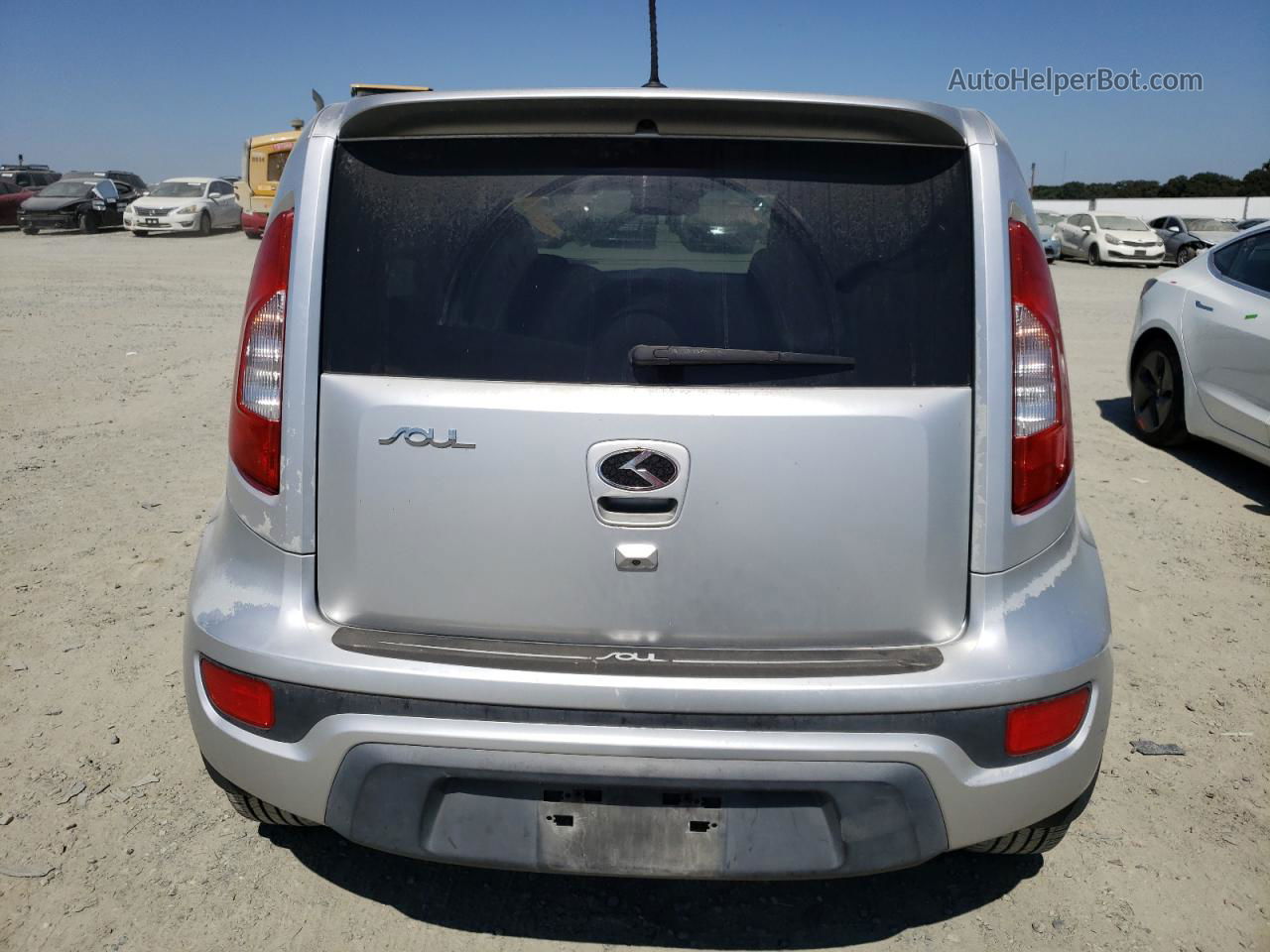 2013 Kia Soul + Серебряный vin: KNDJT2A6XD7529026