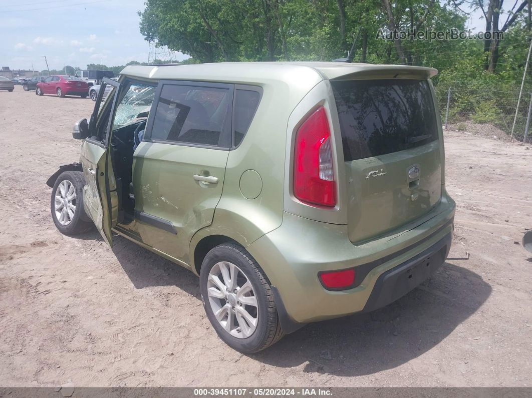 2013 Kia Soul + Green vin: KNDJT2A6XD7557828