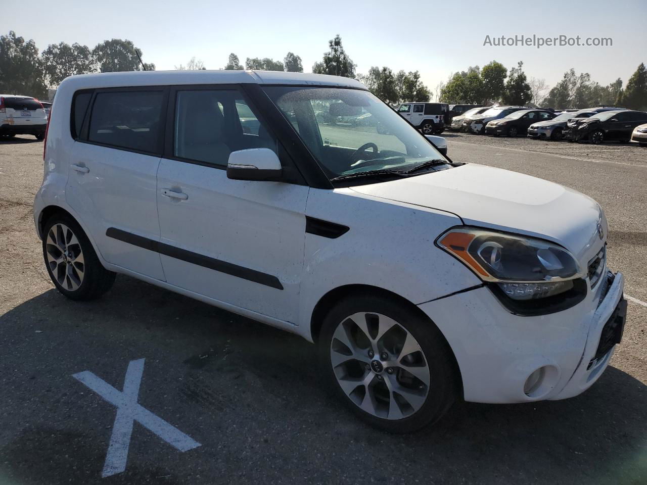 2013 Kia Soul + Белый vin: KNDJT2A6XD7639347