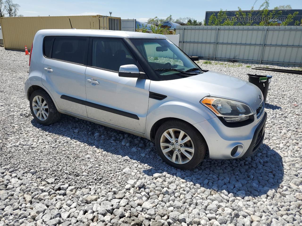 2013 Kia Soul + Silver vin: KNDJT2A6XD7763800