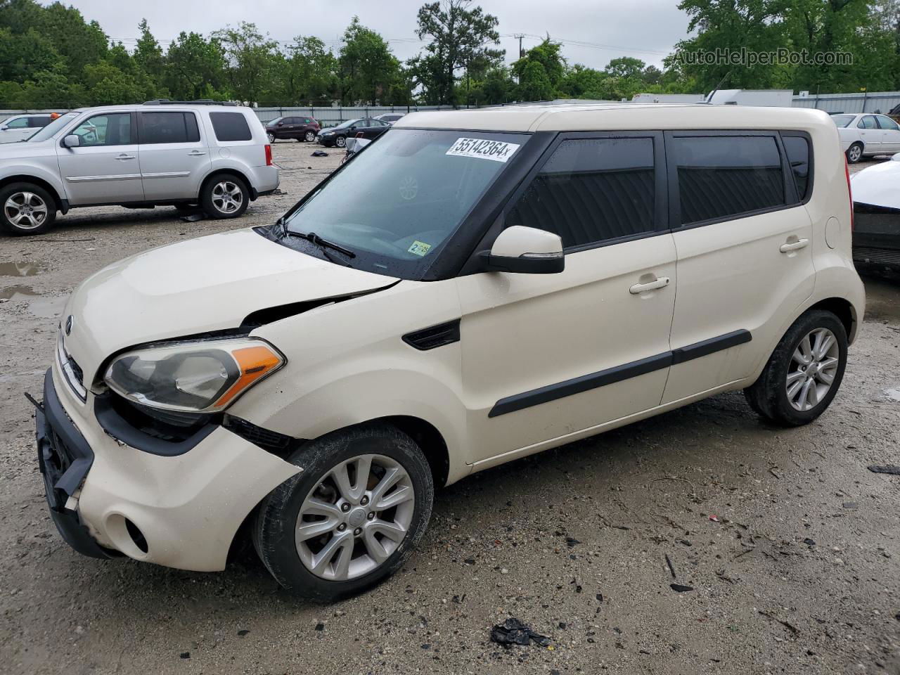 2013 Kia Soul + Cream vin: KNDJT2A6XD7765823