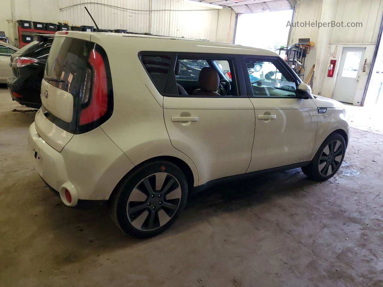 2016 Kia Soul ! Кремовый vin: KNDJX3A59G7392554