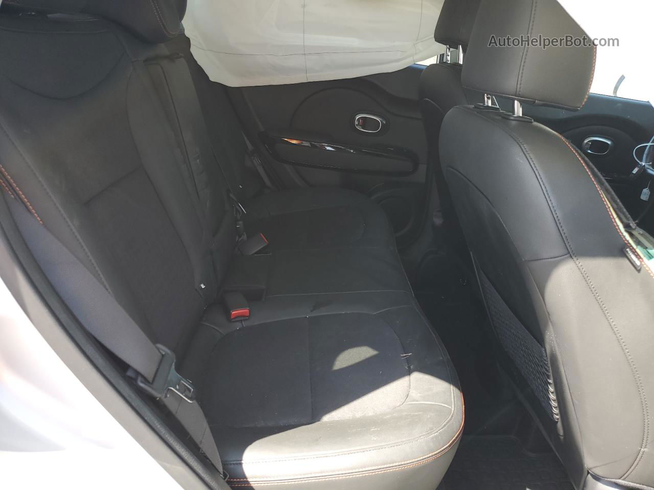 2019 Kia Soul ! Silver vin: KNDJX3AA8K7646163