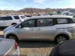 2017 Kia Sedona L Silver vin: KNDMA5C12H6258917