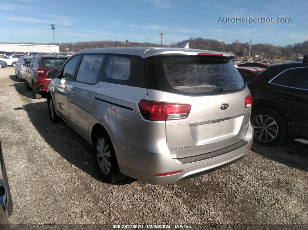 2017 Kia Sedona L Серебряный vin: KNDMA5C12H6258917