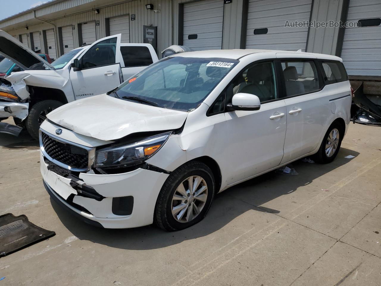 2017 Kia Sedona L Белый vin: KNDMA5C12H6281078