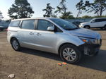 2017 Kia Sedona L Silver vin: KNDMA5C15H6279616