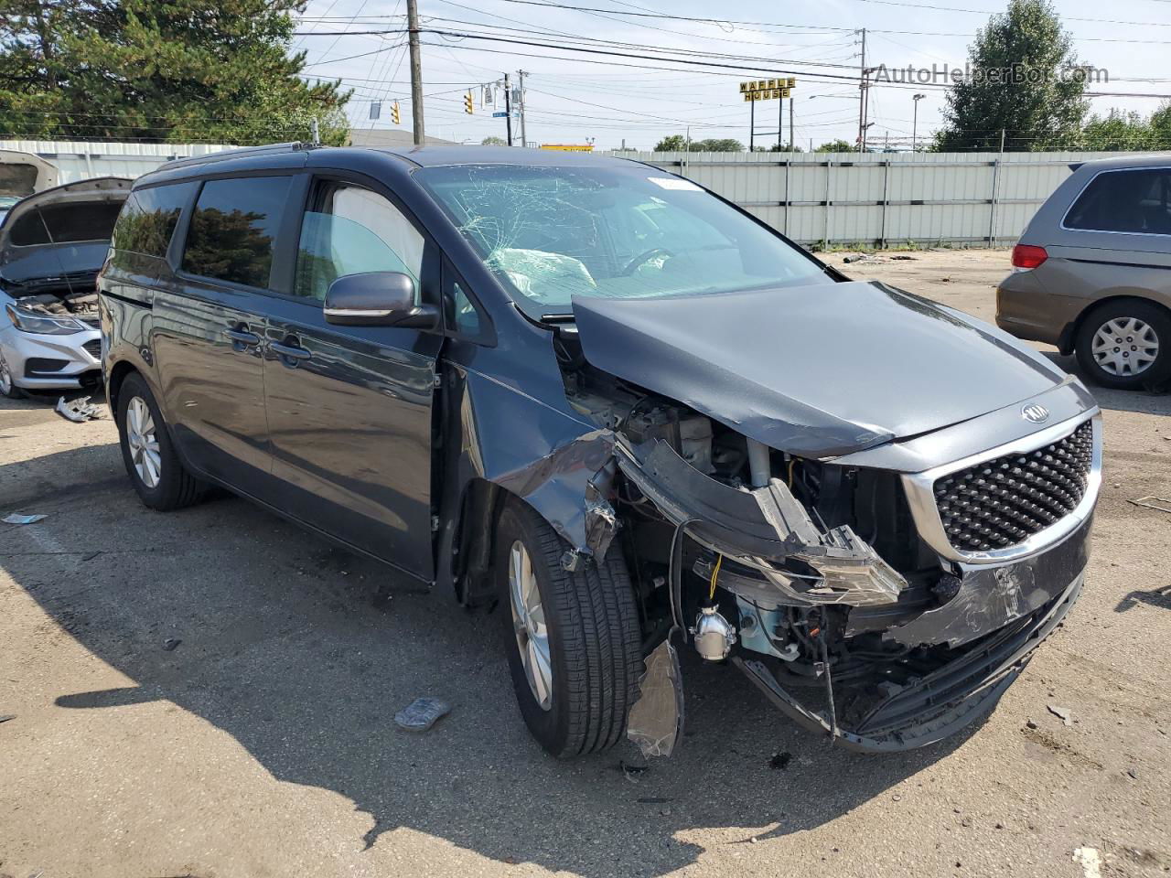 2017 Kia Sedona Lx Gray vin: KNDMB5C11H6267198