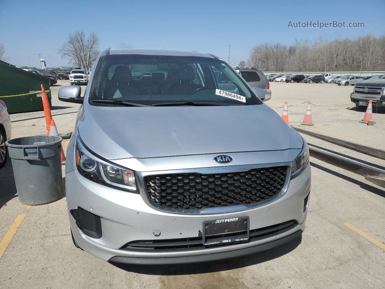 2017 Kia Sedona Lx Silver vin: KNDMB5C11H6268688