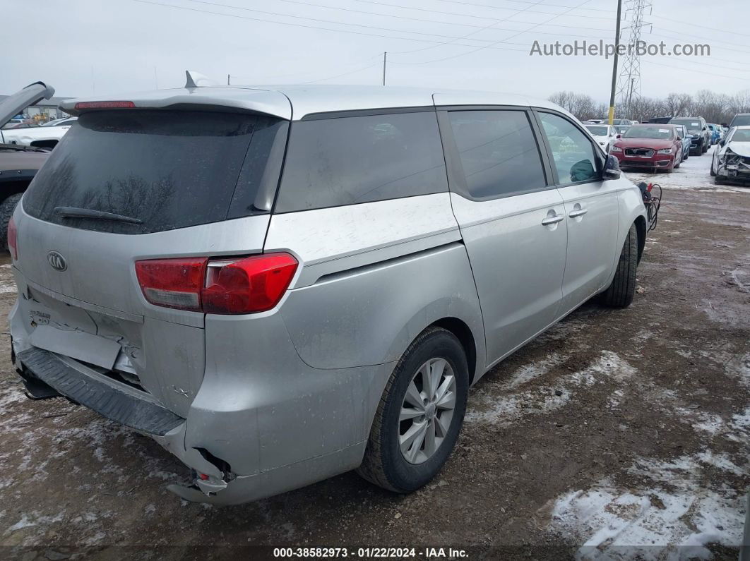 2017 Kia Sedona Lx Серебряный vin: KNDMB5C16H6242006