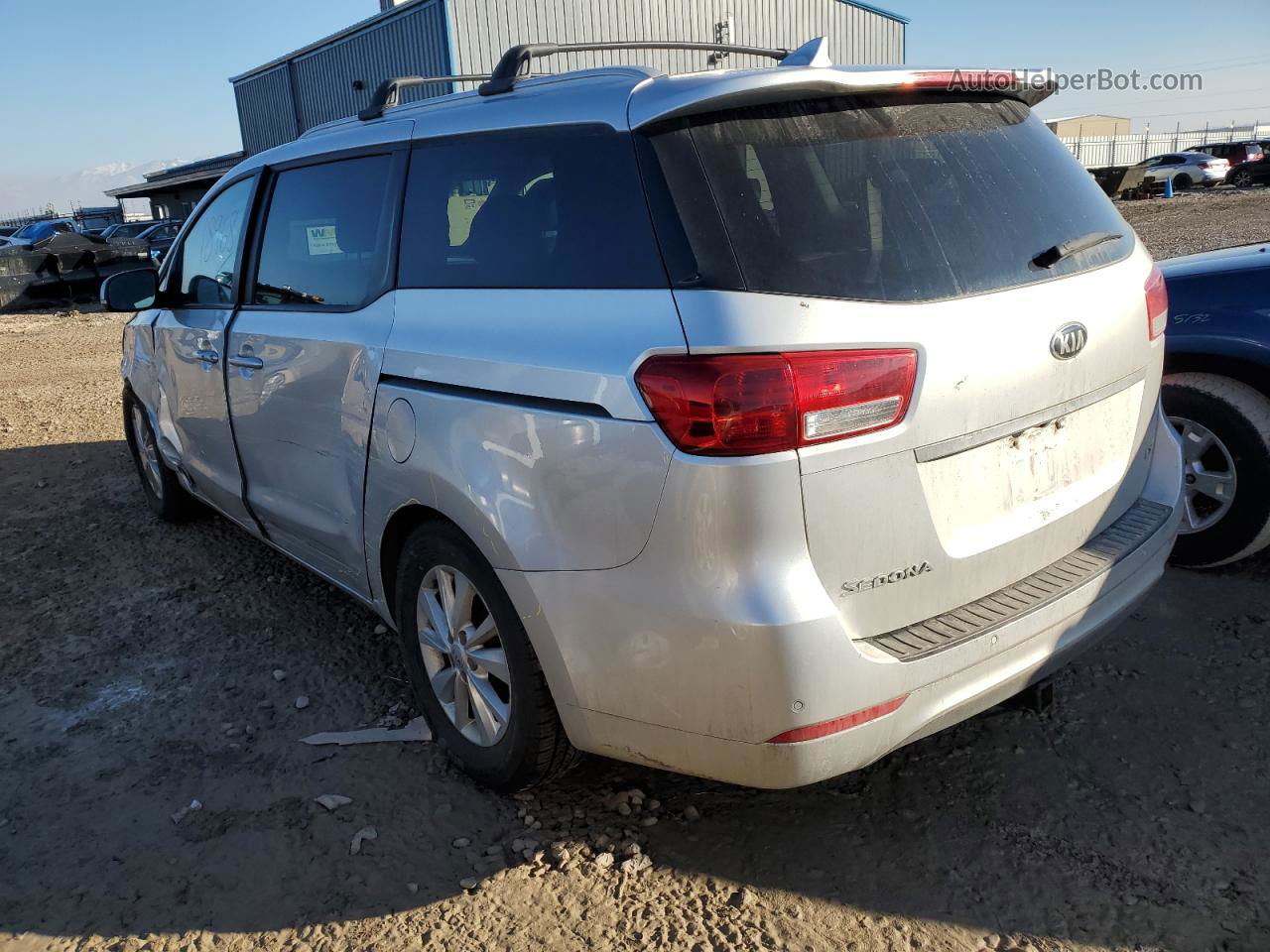 2017 Kia Sedona Lx Silver vin: KNDMB5C16H6250686