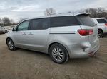 2017 Kia Sedona Lx Серебряный vin: KNDMB5C17H6231662