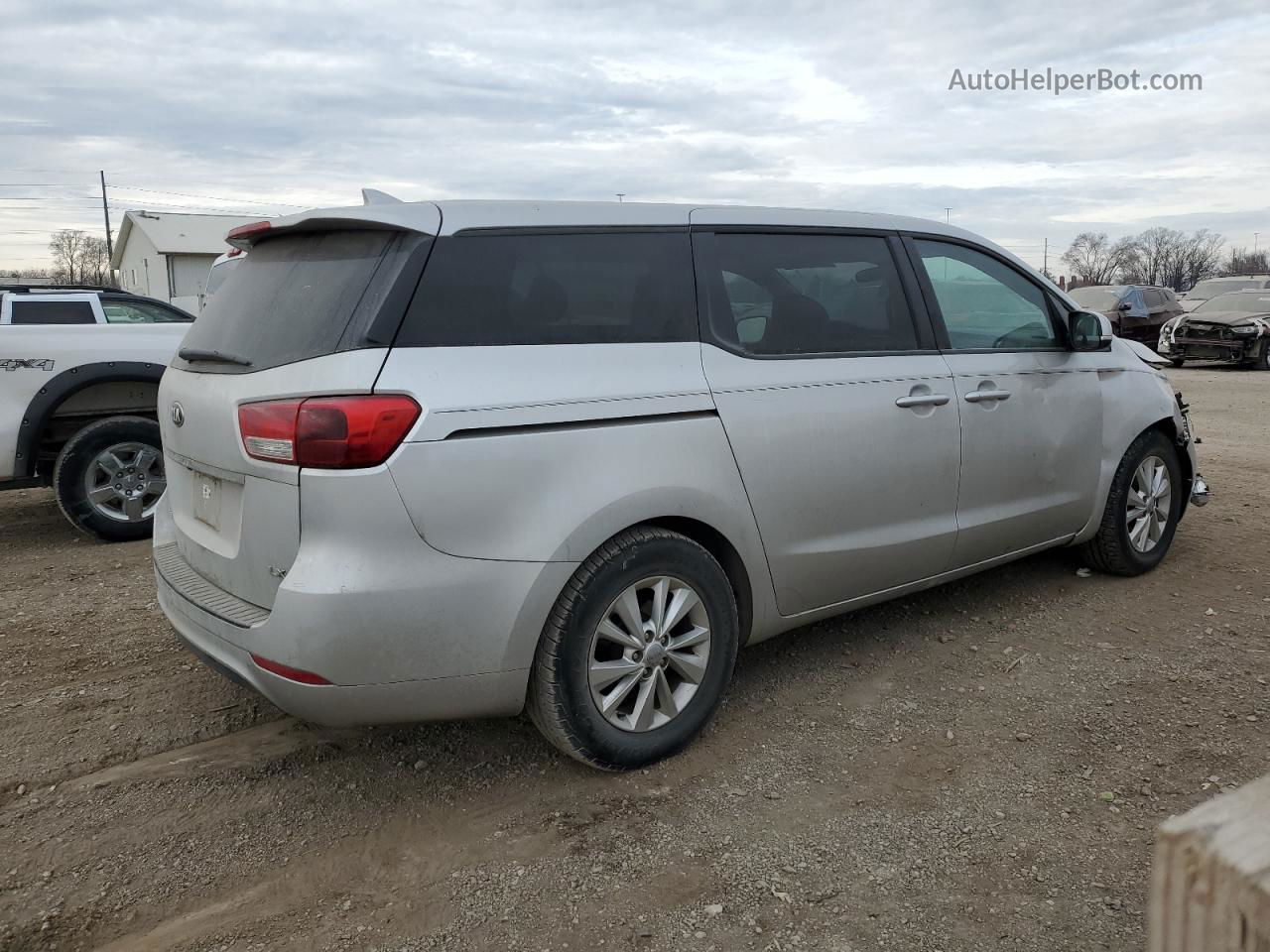 2017 Kia Sedona Lx Серебряный vin: KNDMB5C17H6231662