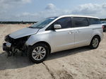 2017 Kia Sedona Lx Серебряный vin: KNDMB5C17H6312564